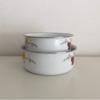 2 Vintage Emaille Schalen